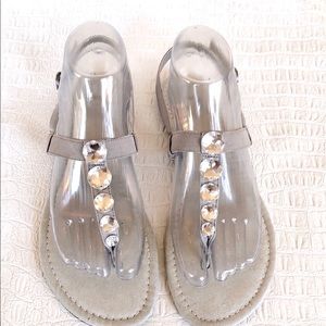 GAP gray suede metallic silver flat sandals 7